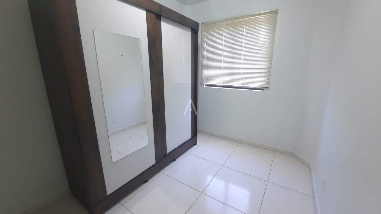 Apartamento para para aluguel no Bairro NEVA em CASCAVEL: