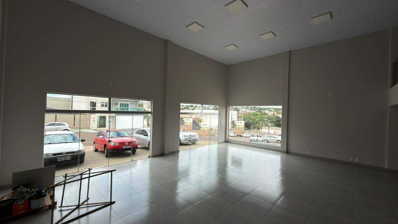 Sala Comercial para para aluguel no Bairro NEVA em CASCAVEL: