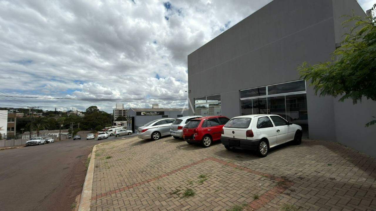 Sala Comercial para para aluguel no Bairro NEVA em CASCAVEL: 