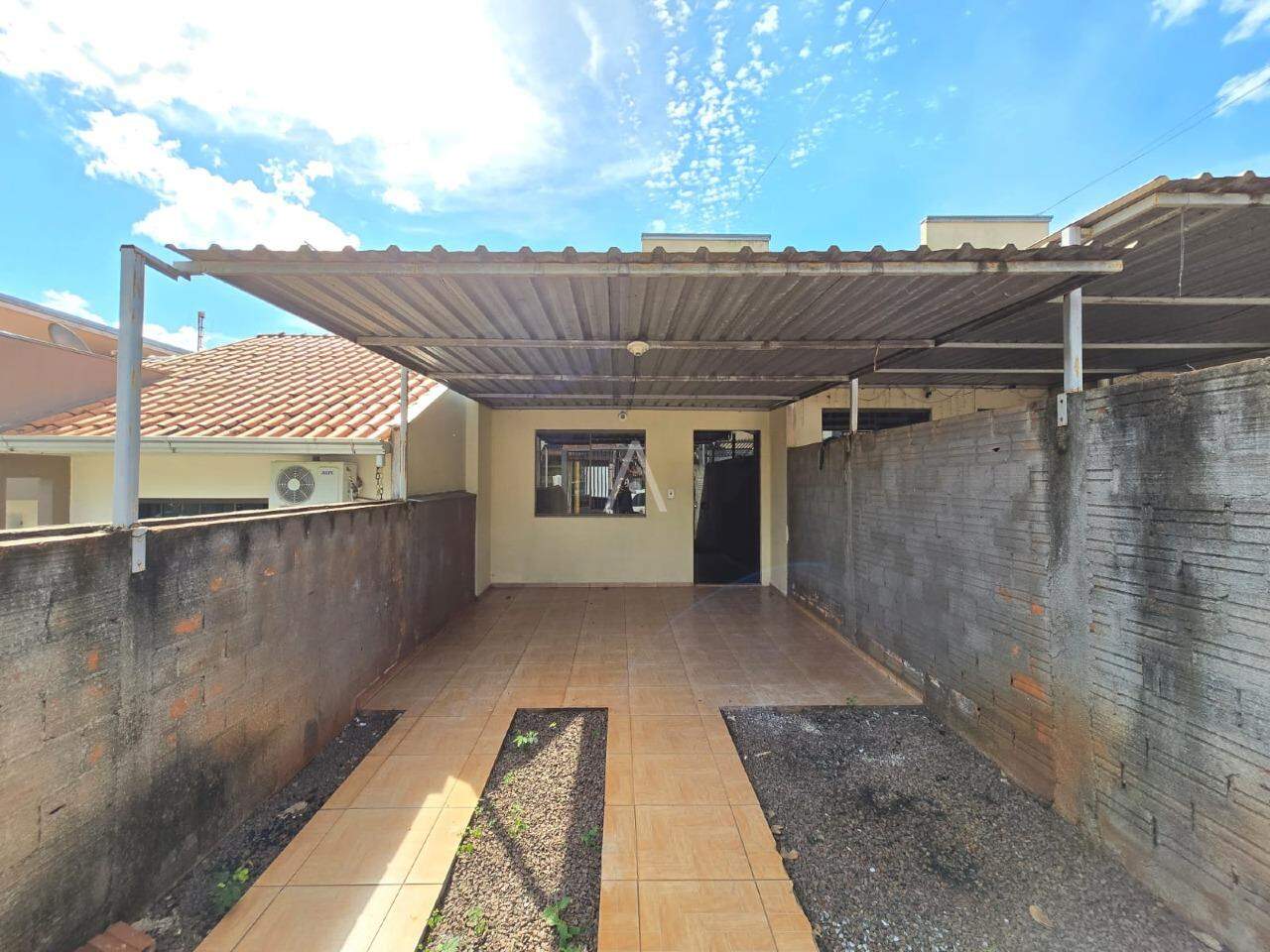 Casa Residencial para para aluguel no Bairro JARDIM BRESSAN em TOLEDO: 