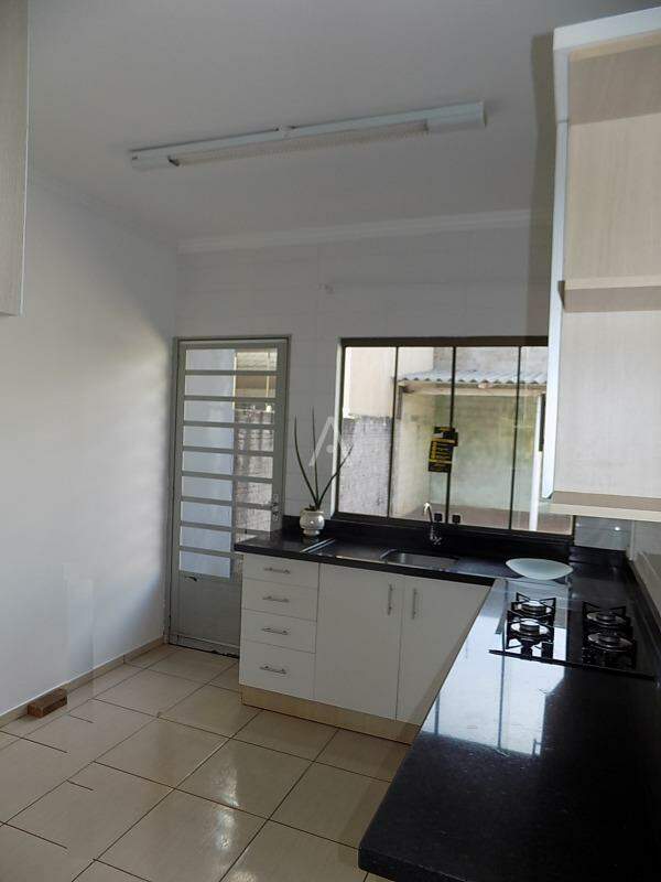 Casa Residencial para para aluguel no Bairro JARDIM COOPAGRO em TOLEDO: