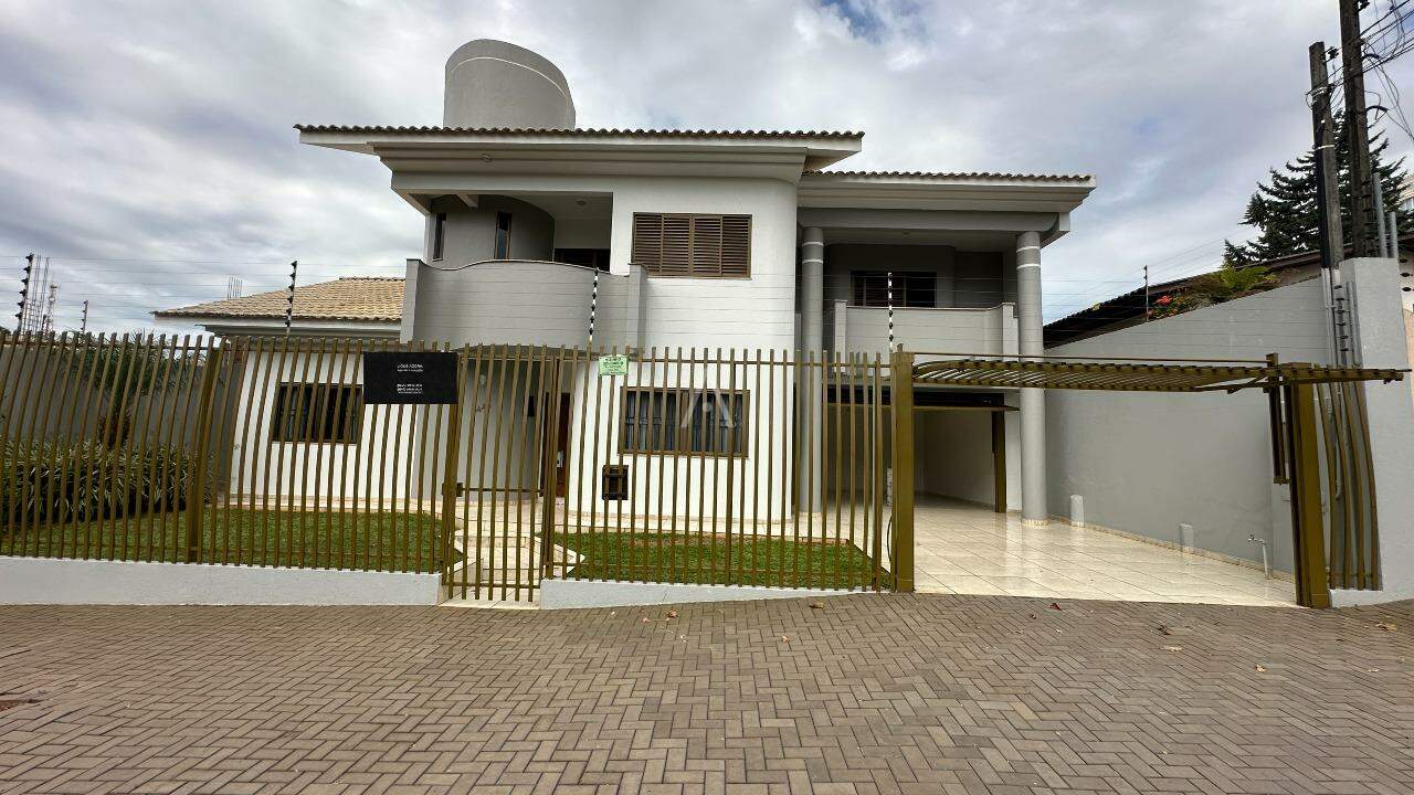 Sobrado para à venda no Bairro CENTRO em CASCAVEL: 