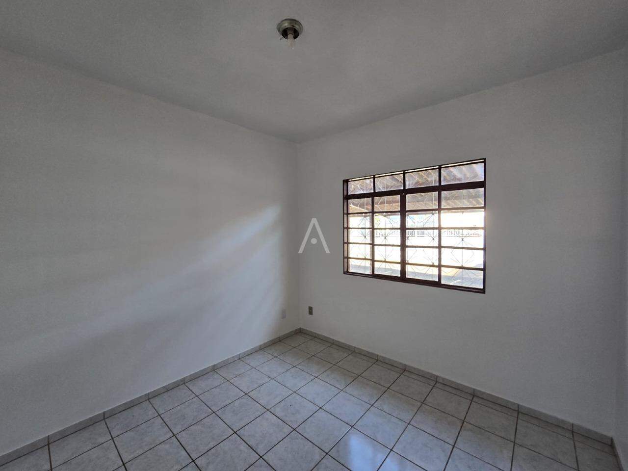 Casa Residencial para para aluguel no Bairro CENTRO em TOLEDO:
