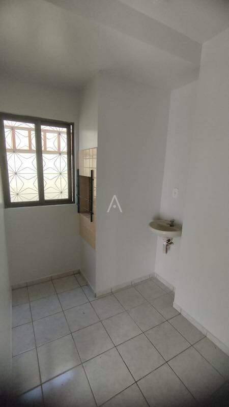 Apartamento para para aluguel no Bairro CENTRO em TOLEDO: 