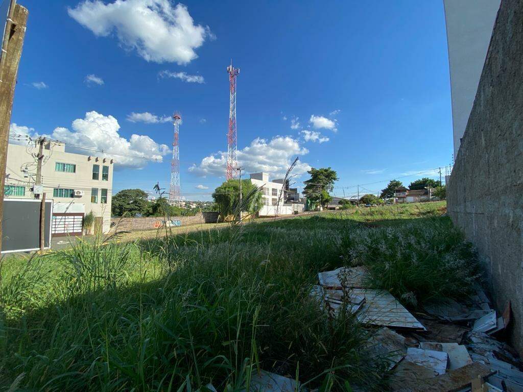 Terreno para para aluguel no Bairro SANTA CRUZ em CASCAVEL: 