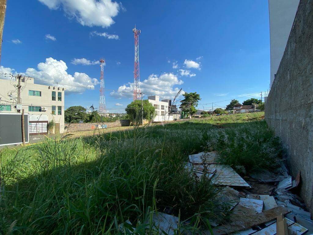 Terreno para para aluguel no Bairro SANTA CRUZ em CASCAVEL: 