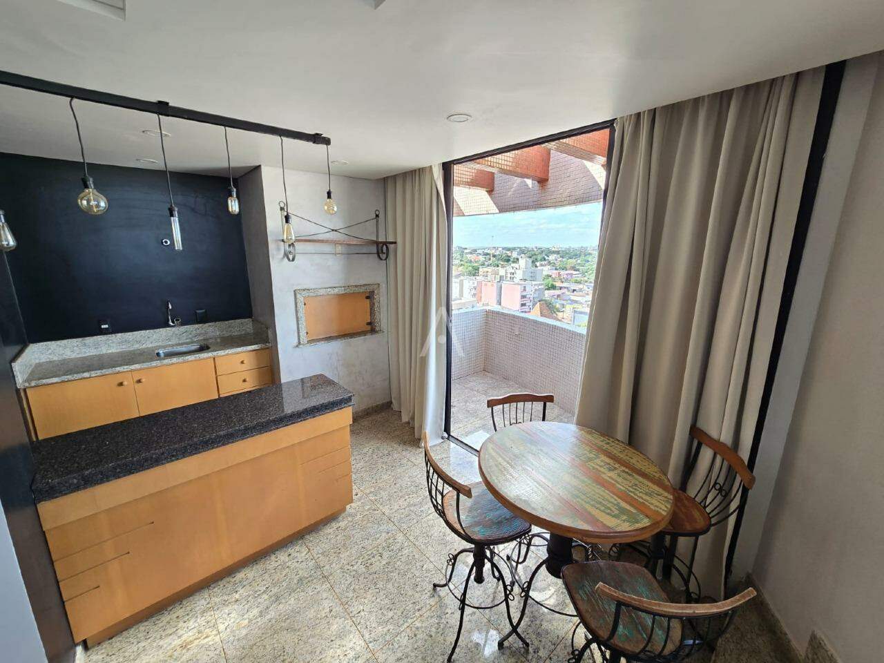Apartamento para para aluguel no Bairro CENTRO em TOLEDO: 