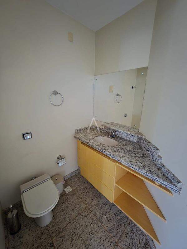 Apartamento para para aluguel no Bairro CENTRO em TOLEDO: 
