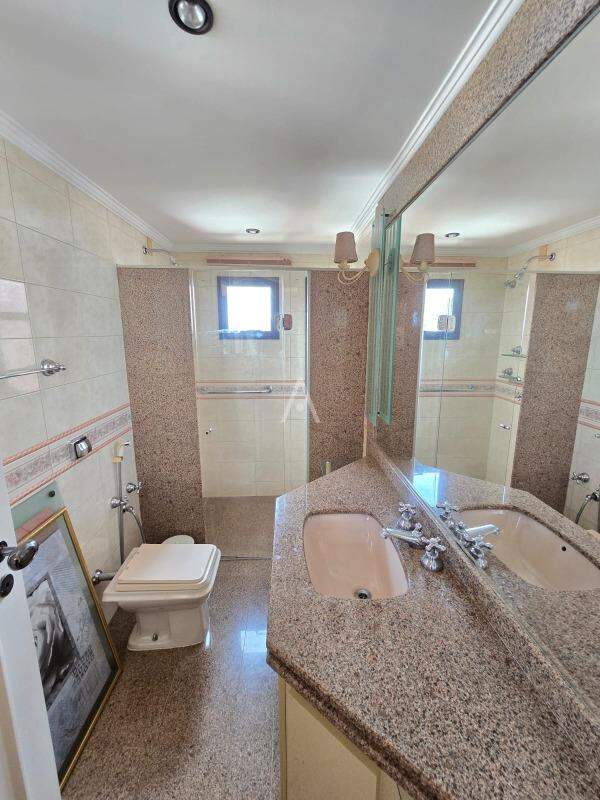 Apartamento para para aluguel no Bairro CENTRO em TOLEDO: 