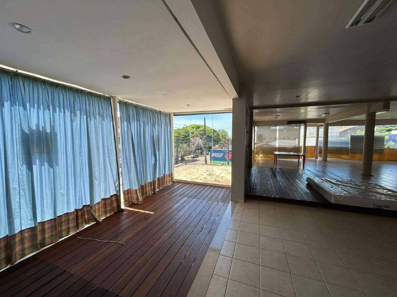 Sala Comercial para para aluguel no Bairro CENTRO em TOLEDO: 