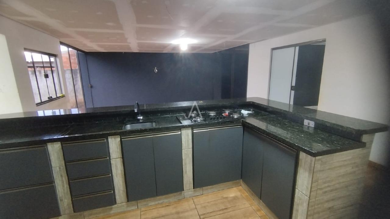 Casa Residencial para à venda no Bairro Vila Pioneiro em TOLEDO: 