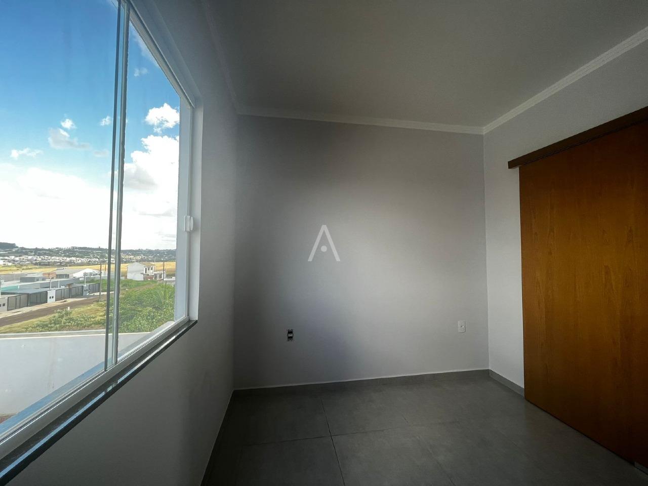 Sobrado para à venda no Bairro FLORESTA em CASCAVEL: