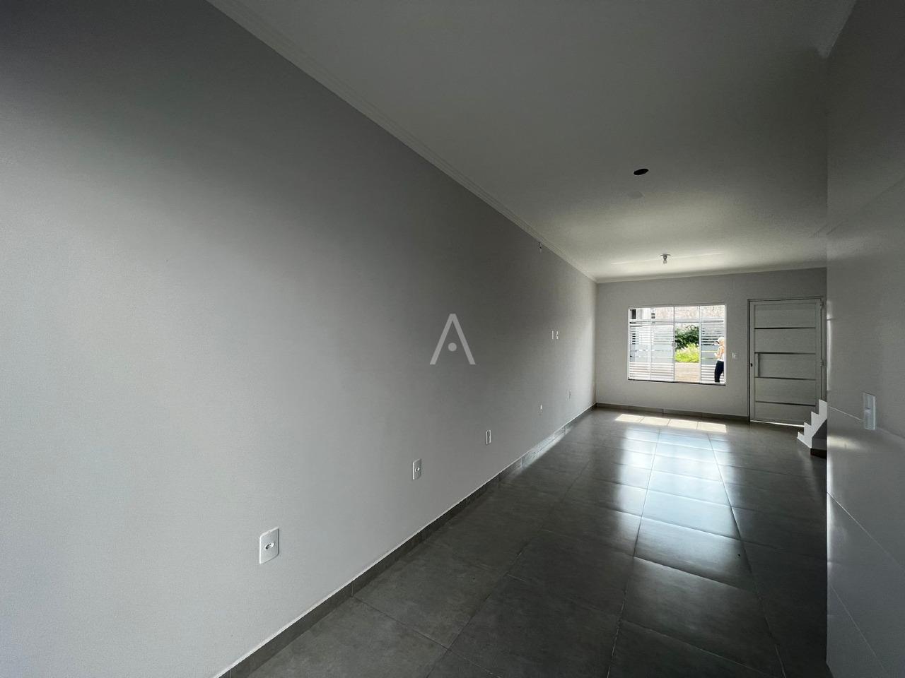 Sobrado para à venda no Bairro FLORESTA em CASCAVEL: