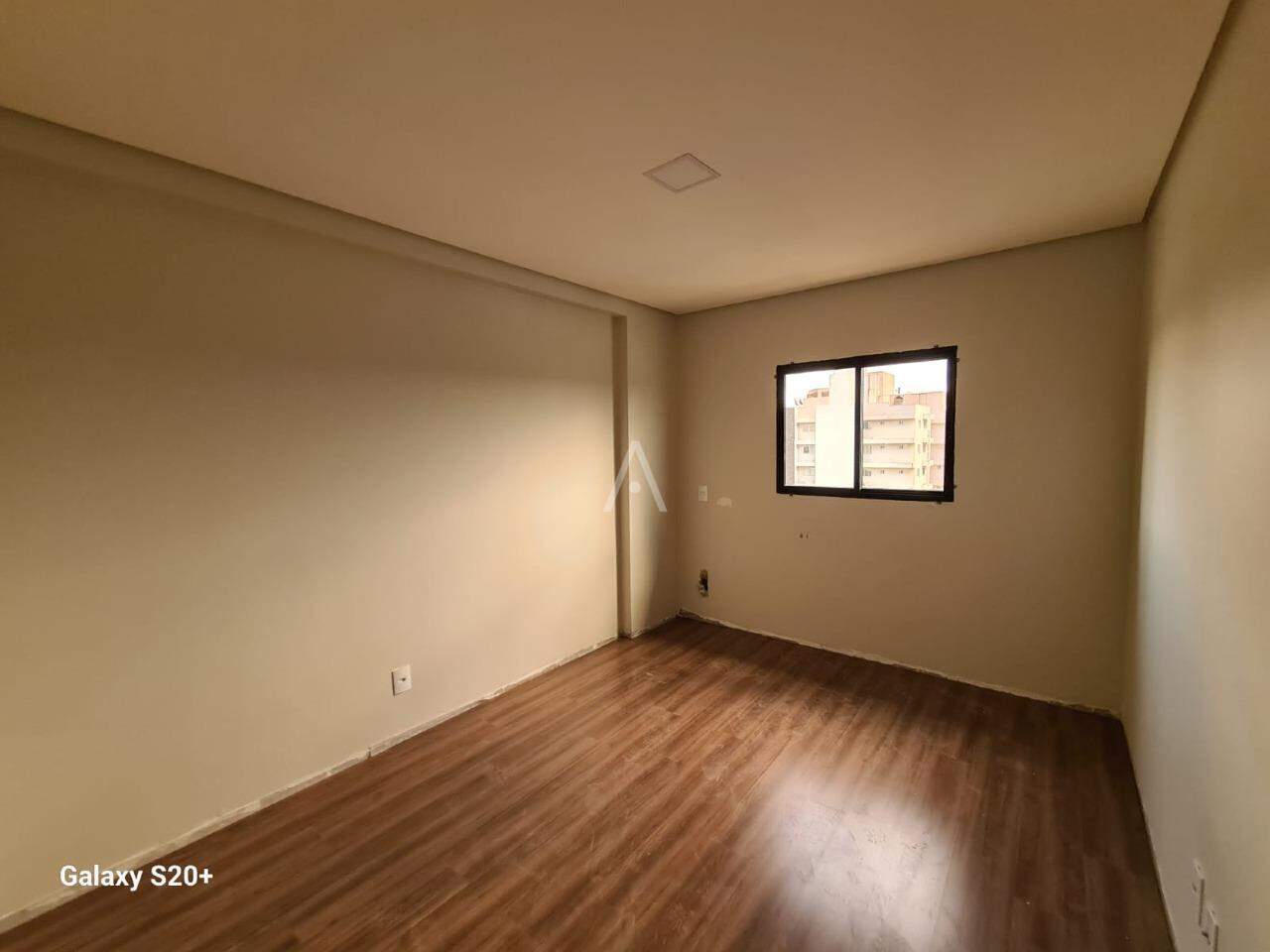 Apartamento para à venda no Bairro VILA INDUSTRIAL em TOLEDO: 