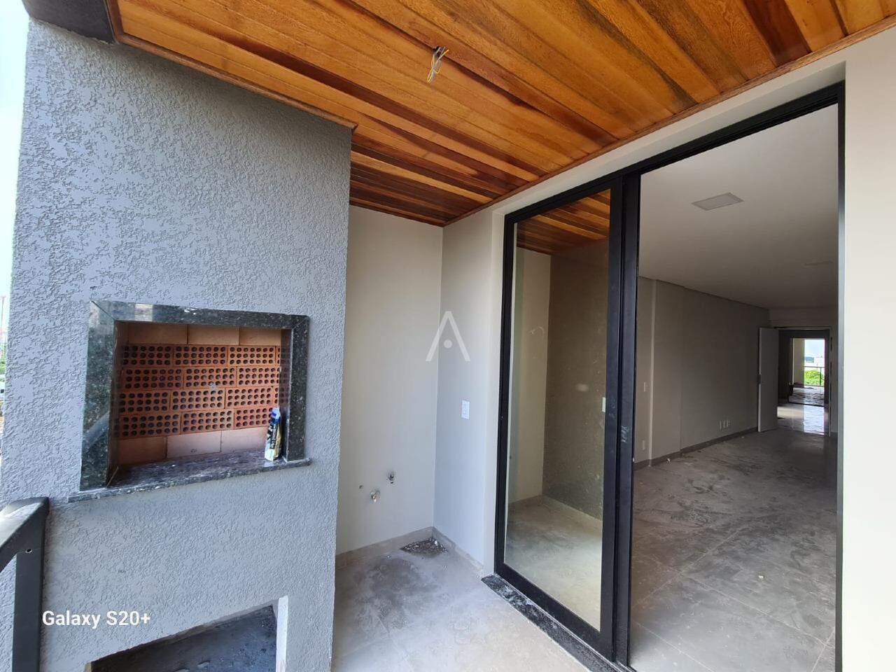 Apartamento para à venda no Bairro VILA INDUSTRIAL em TOLEDO: 