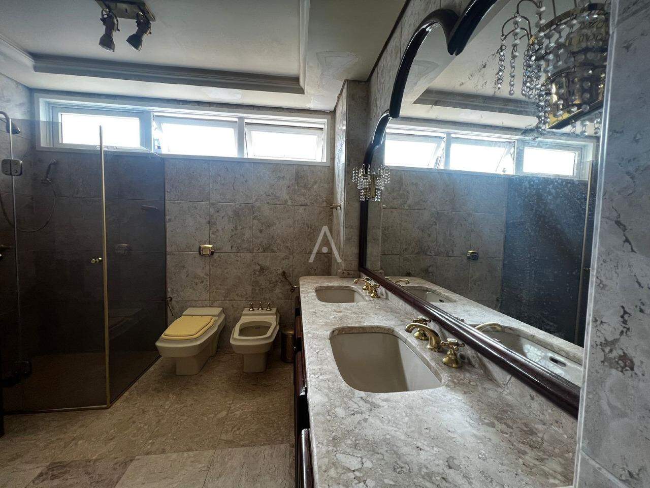 Apartamento para à venda no Bairro CENTRO em CASCAVEL: