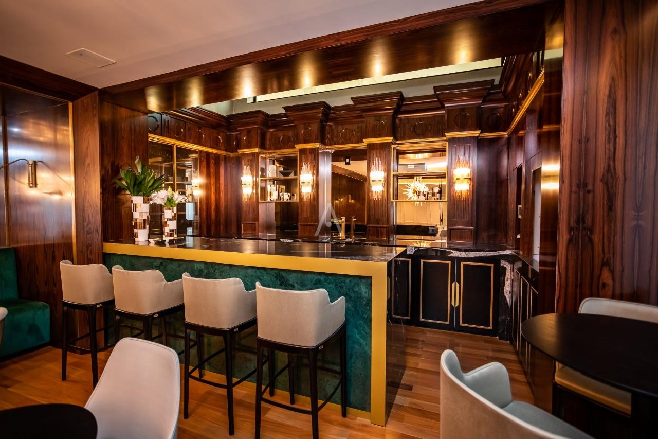 Apartamento para à venda no Bairro MEIA PRAIA em ITAPEMA: 