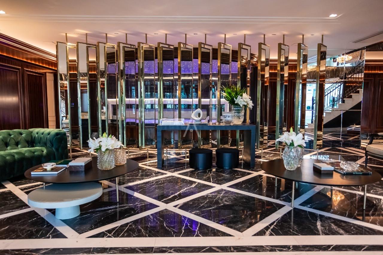 Apartamento para à venda no Bairro MEIA PRAIA em ITAPEMA: 