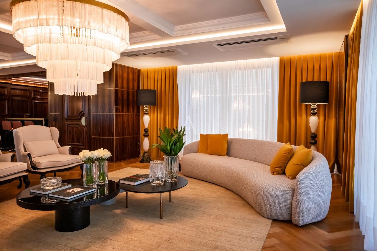 Apartamento para à venda no Bairro MEIA PRAIA em ITAPEMA: 