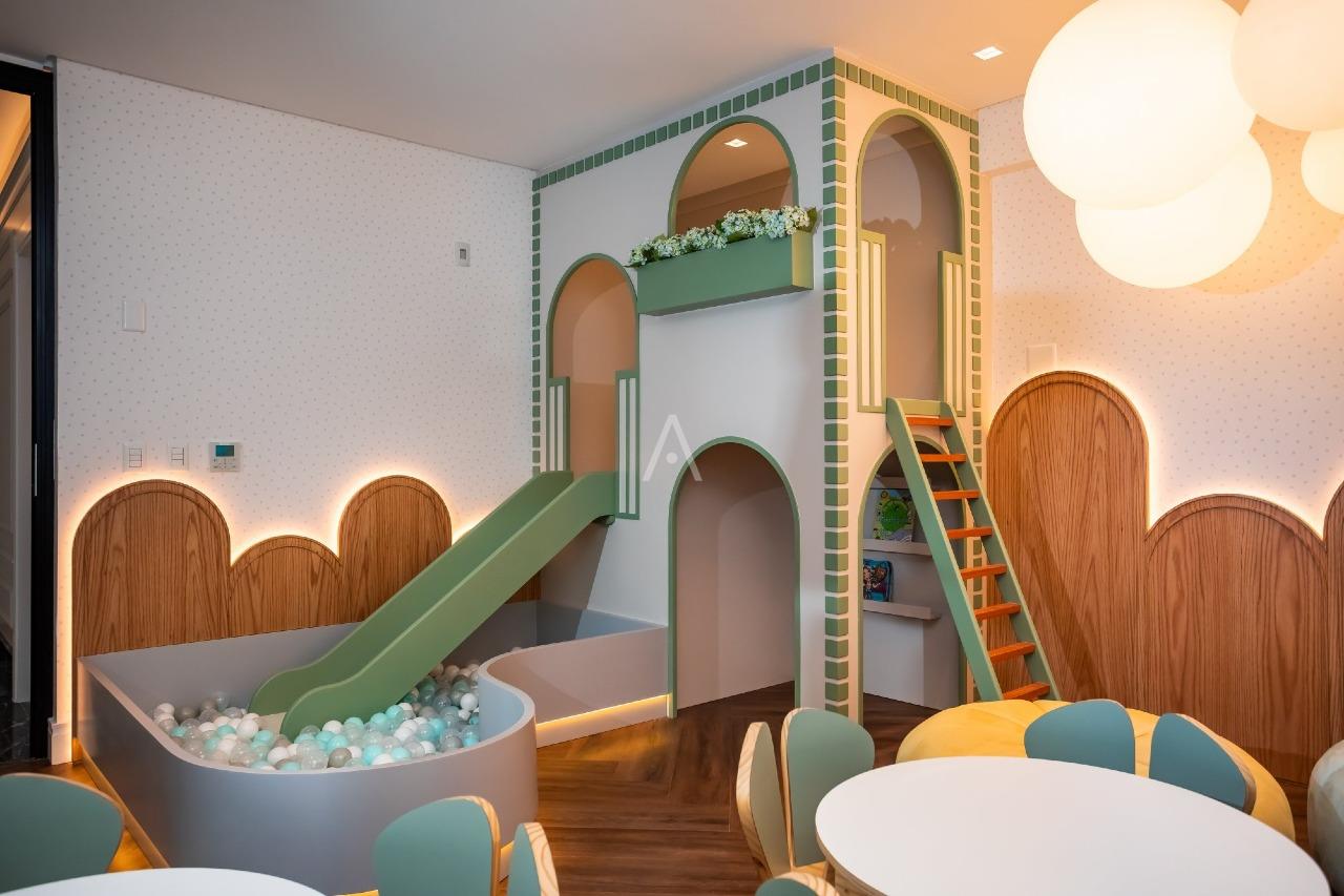 Apartamento para à venda no Bairro MEIA PRAIA em ITAPEMA: 