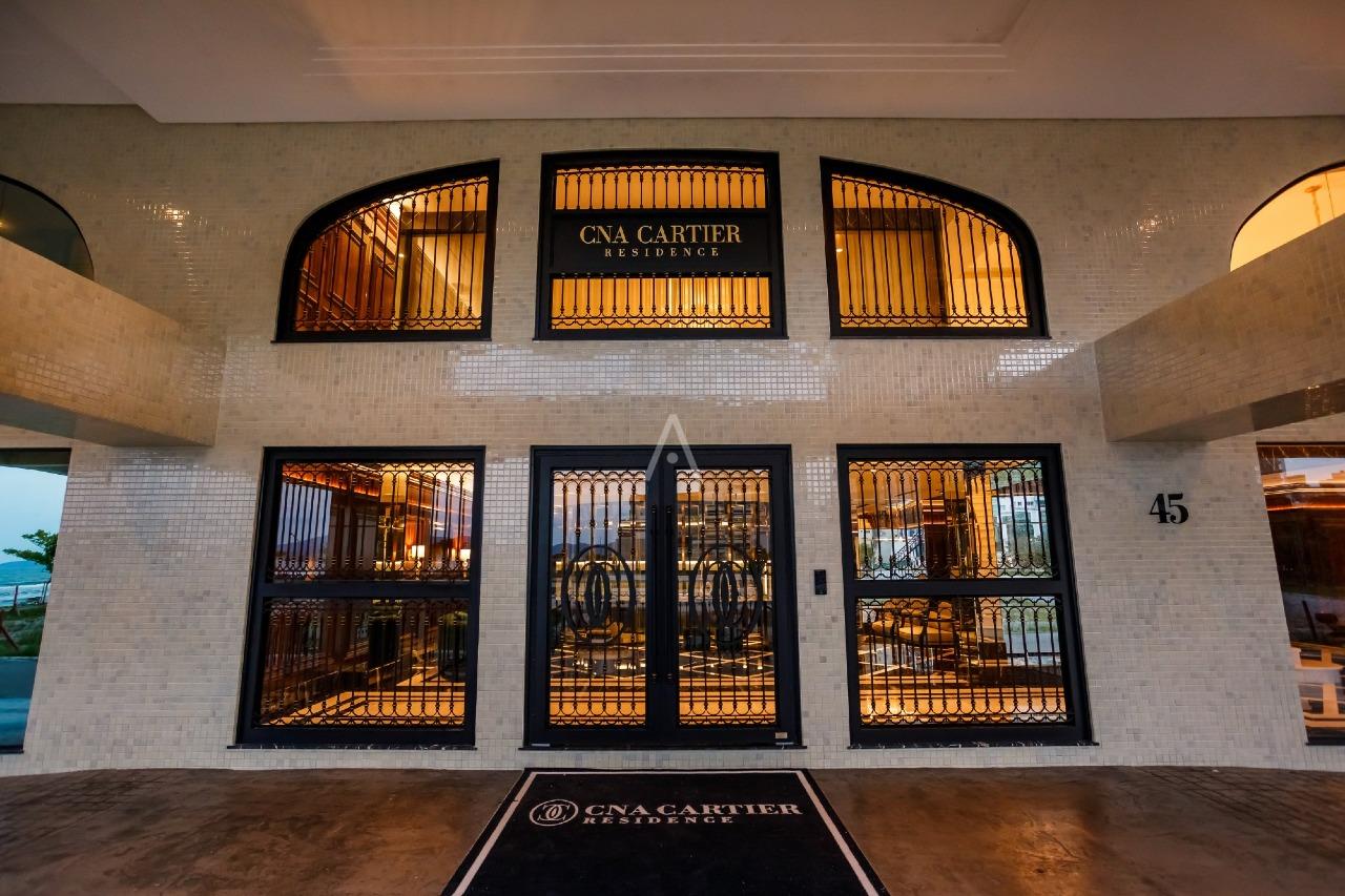 Apartamento para à venda no Bairro MEIA PRAIA em ITAPEMA: 