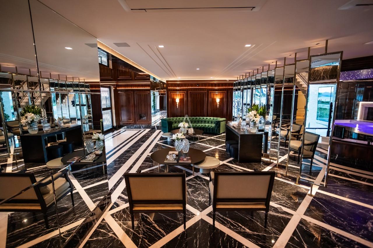 Apartamento para à venda no Bairro MEIA PRAIA em ITAPEMA: 