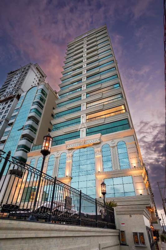 Apartamento para à venda no Bairro MEIA PRAIA em ITAPEMA: 