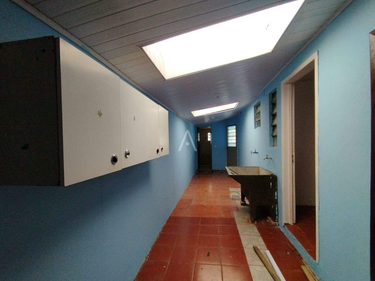 Casa Residencial para para aluguel no Bairro NOVA CIDADE em CASCAVEL: