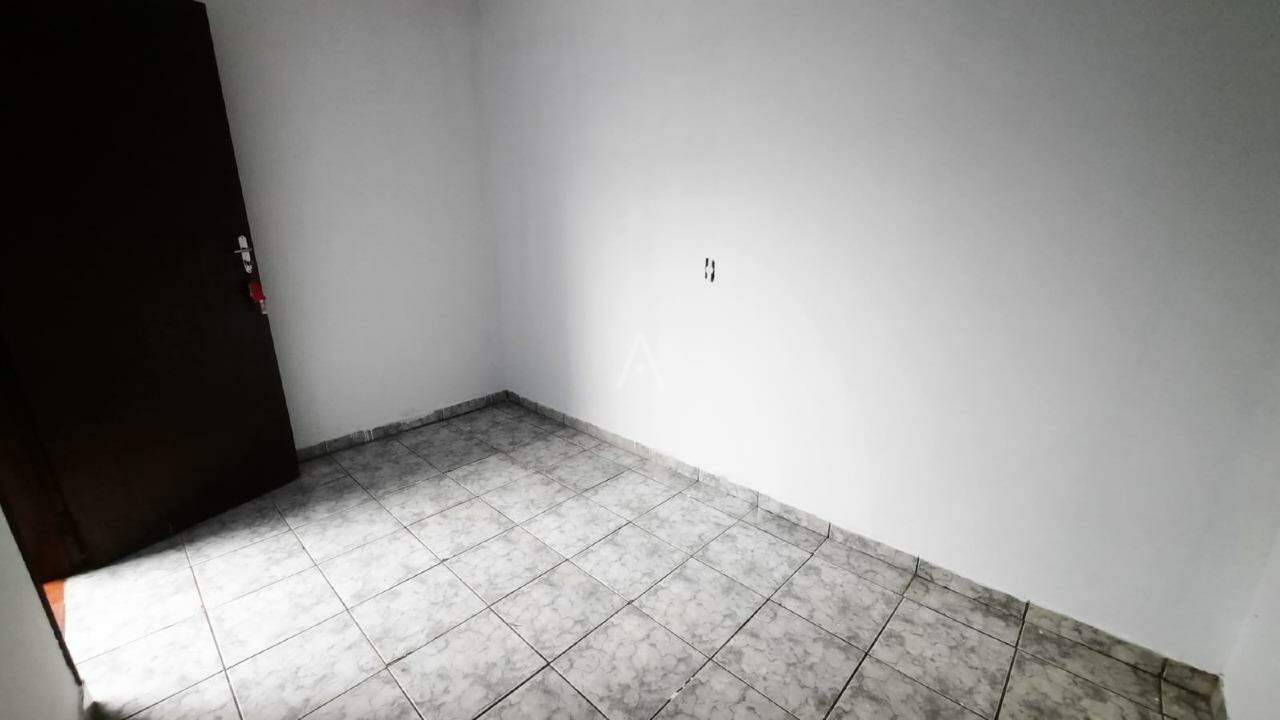 Casa Residencial para para aluguel no Bairro NOVA CIDADE em CASCAVEL: