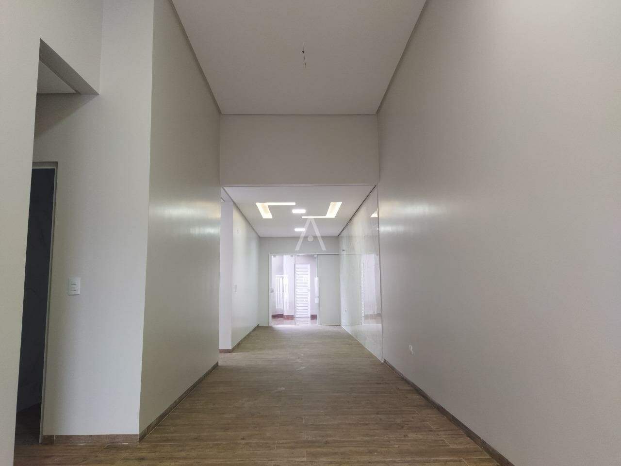 Casa Residencial para à venda no Bairro SANTA CRUZ em CASCAVEL: 