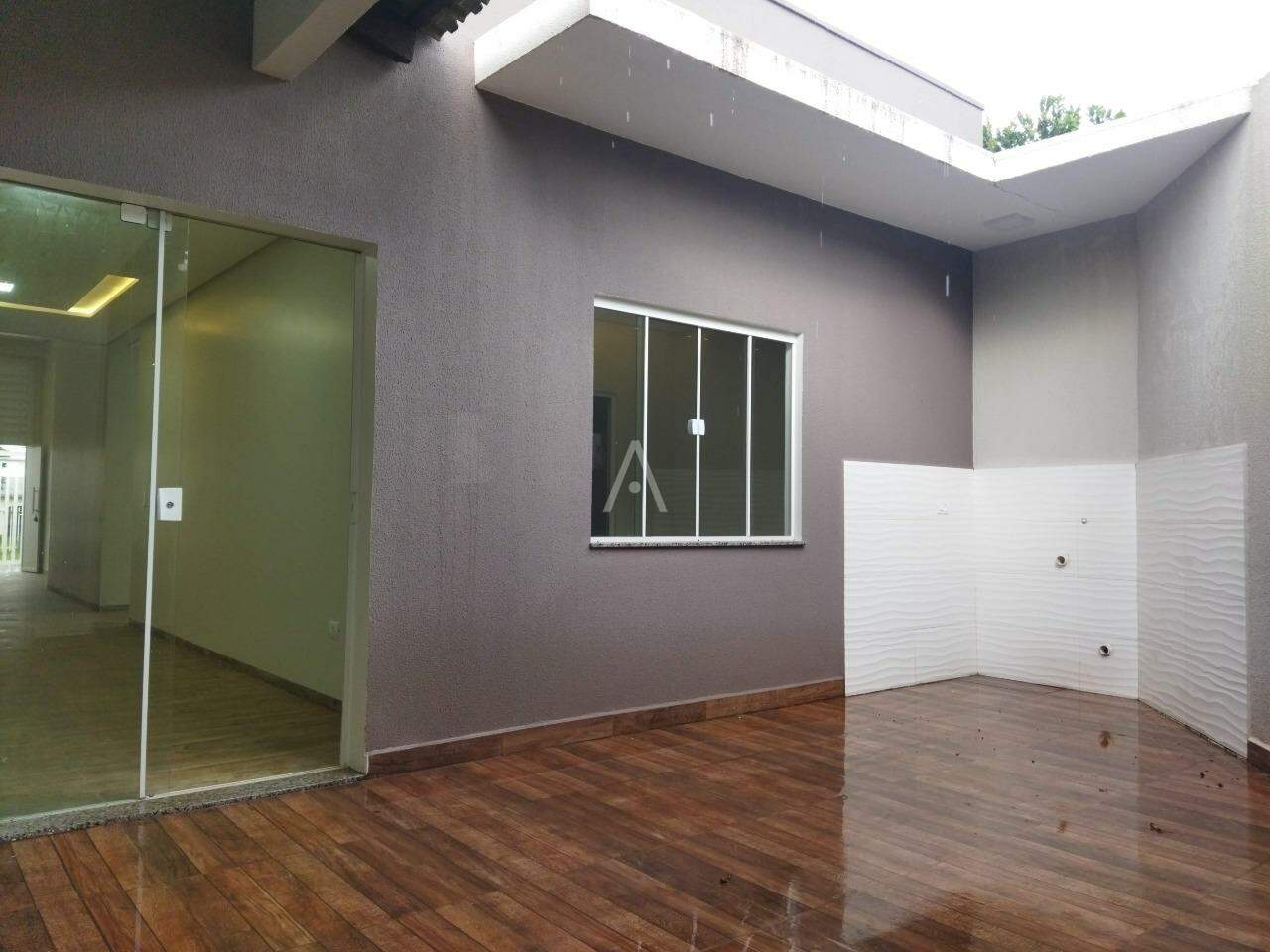 Casa Residencial para à venda no Bairro SANTA CRUZ em CASCAVEL: 