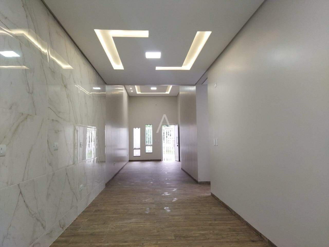 Casa Residencial para à venda no Bairro SANTA CRUZ em CASCAVEL: 