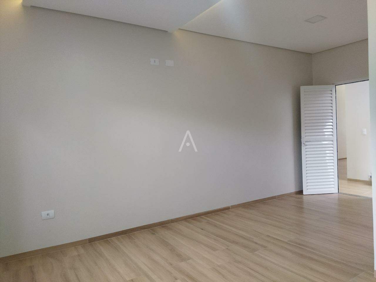 Casa Residencial para à venda no Bairro SANTA CRUZ em CASCAVEL: 