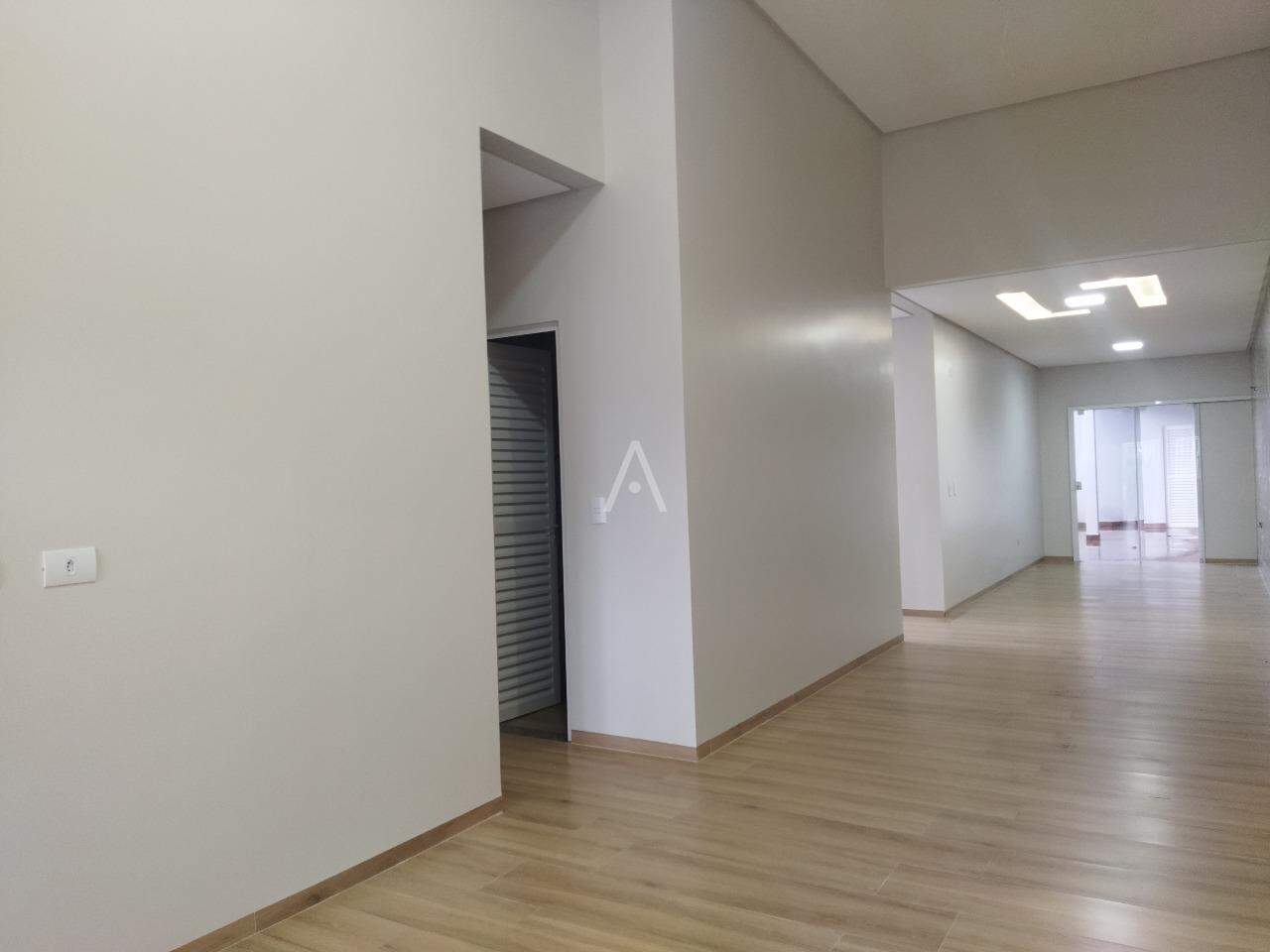 Casa Residencial para à venda no Bairro SANTA CRUZ em CASCAVEL: 