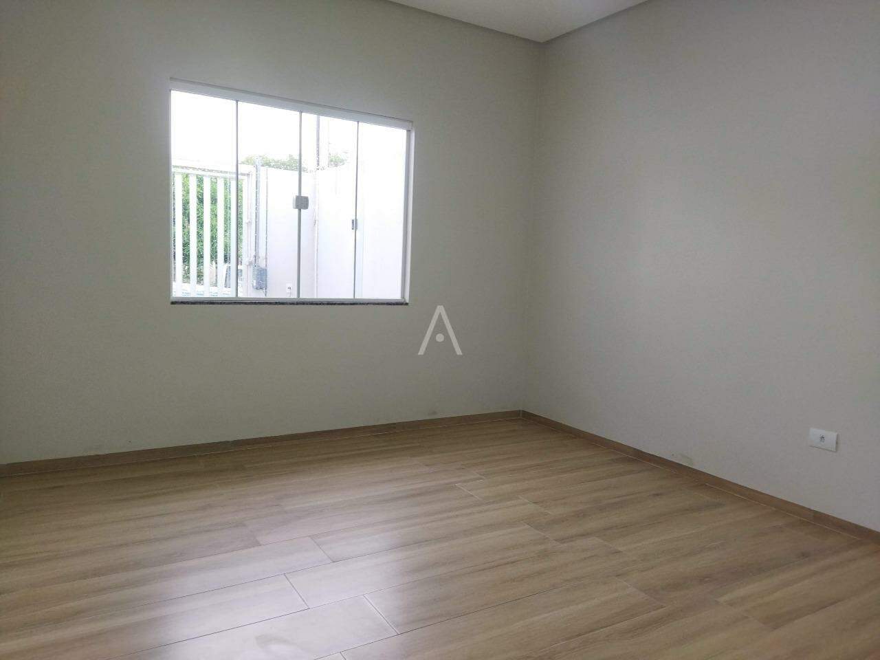 Casa Residencial para à venda no Bairro SANTA CRUZ em CASCAVEL: 