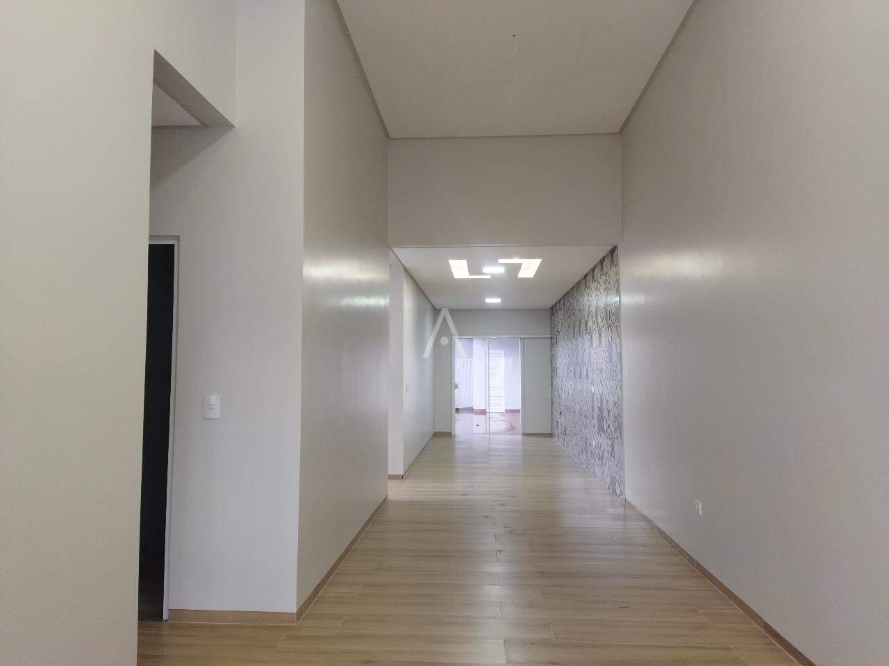 Casa Residencial para à venda no Bairro SANTA CRUZ em CASCAVEL: 