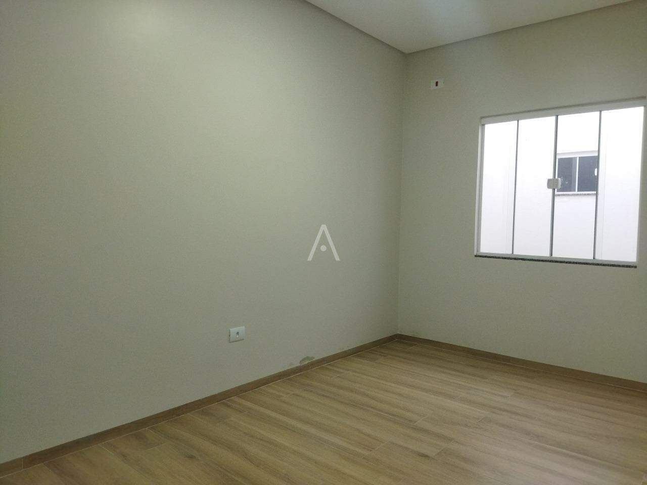 Casa Residencial para à venda no Bairro SANTA CRUZ em CASCAVEL: 