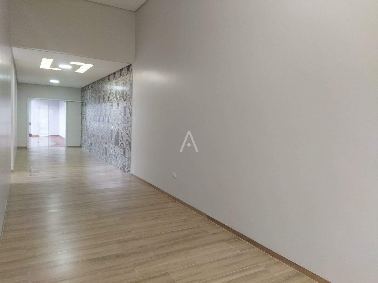 Casa Residencial para à venda no Bairro SANTA CRUZ em CASCAVEL: 