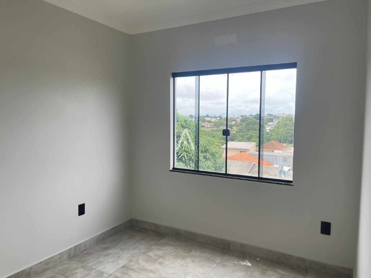 Sobrado para à venda no Bairro CENTRO em CASCAVEL: 