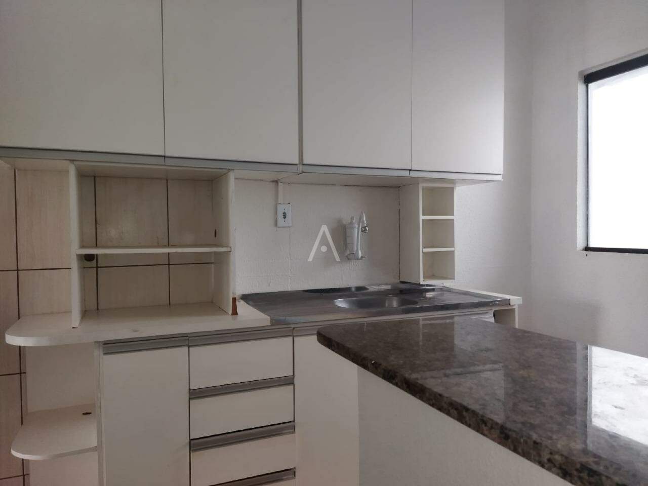 Casa Residencial para à venda no Bairro SANTA CRUZ em CASCAVEL: