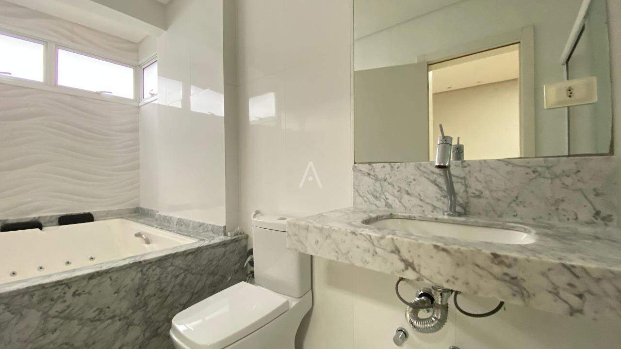 Apartamento para para aluguel no Bairro CENTRO em CASCAVEL: 
