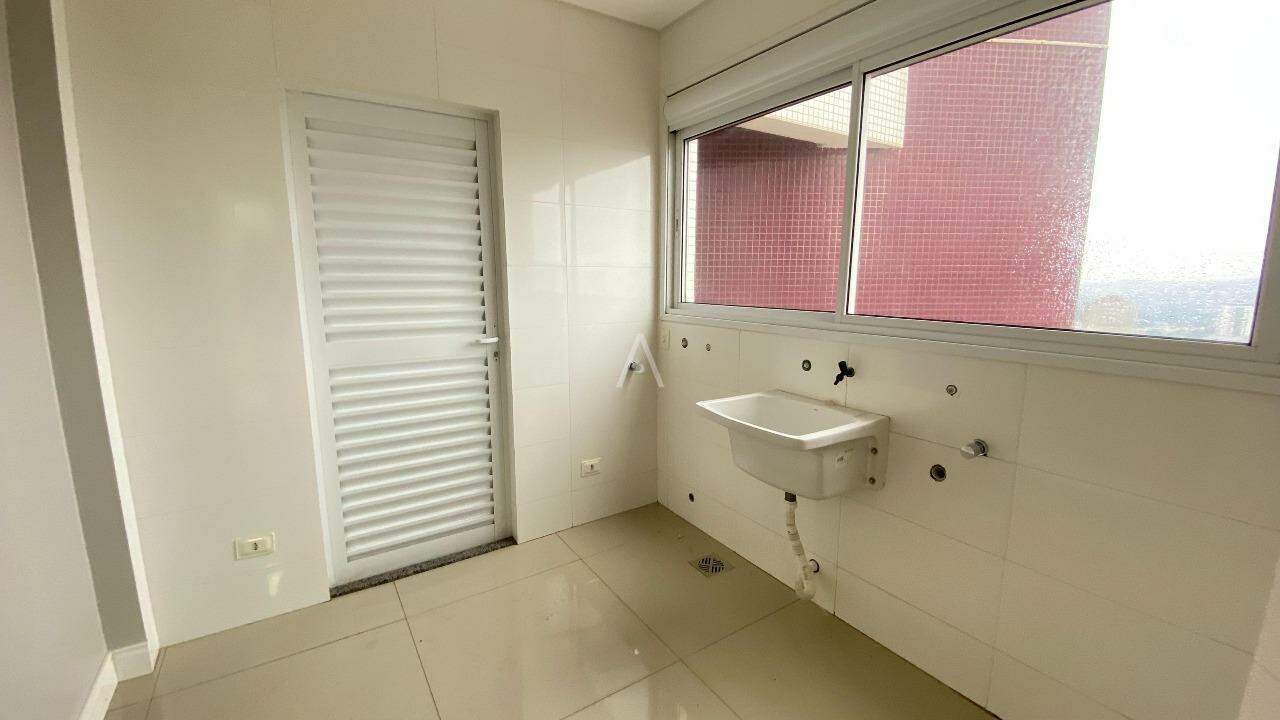 Apartamento para para aluguel no Bairro CENTRO em CASCAVEL: 