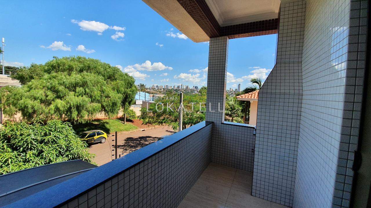 Casa Residencial para para aluguel no Bairro CANADA em CASCAVEL: 