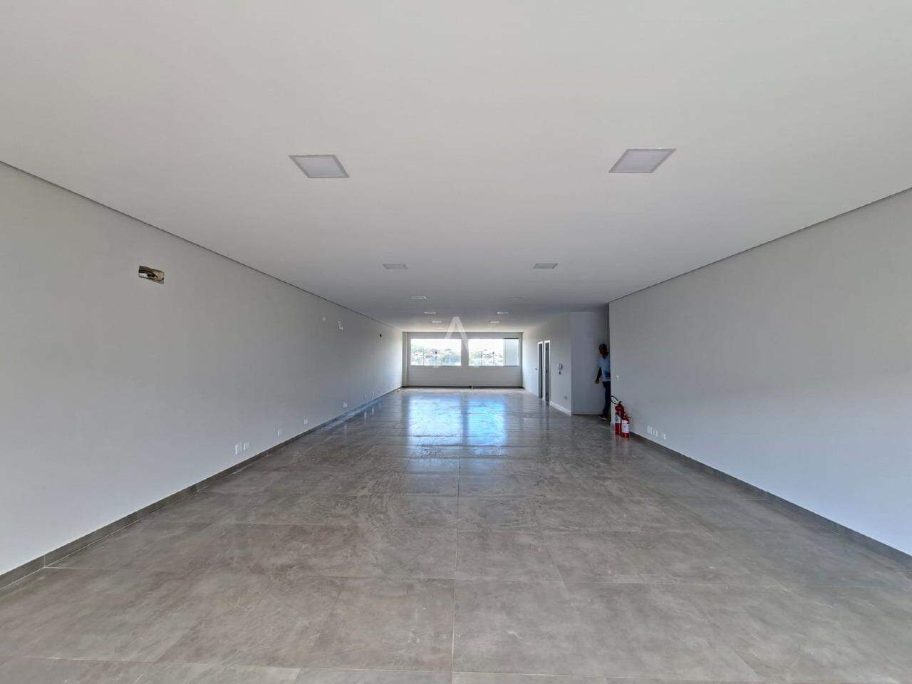 Sala Comercial para para aluguel no Bairro PERIOLO em CASCAVEL: 