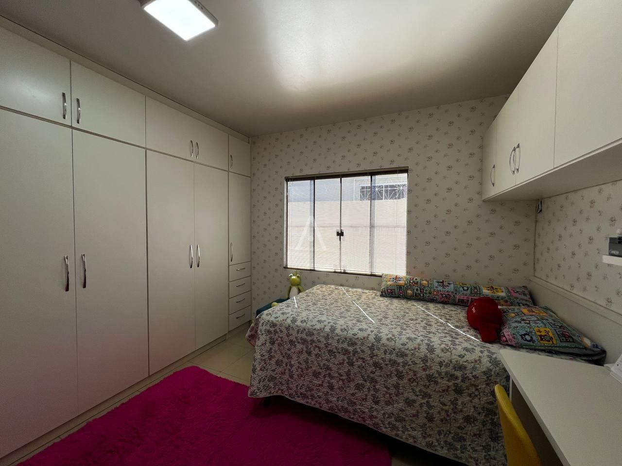 Casa Residencial para à venda no Bairro VILA INDUSTRIAL em TOLEDO: 