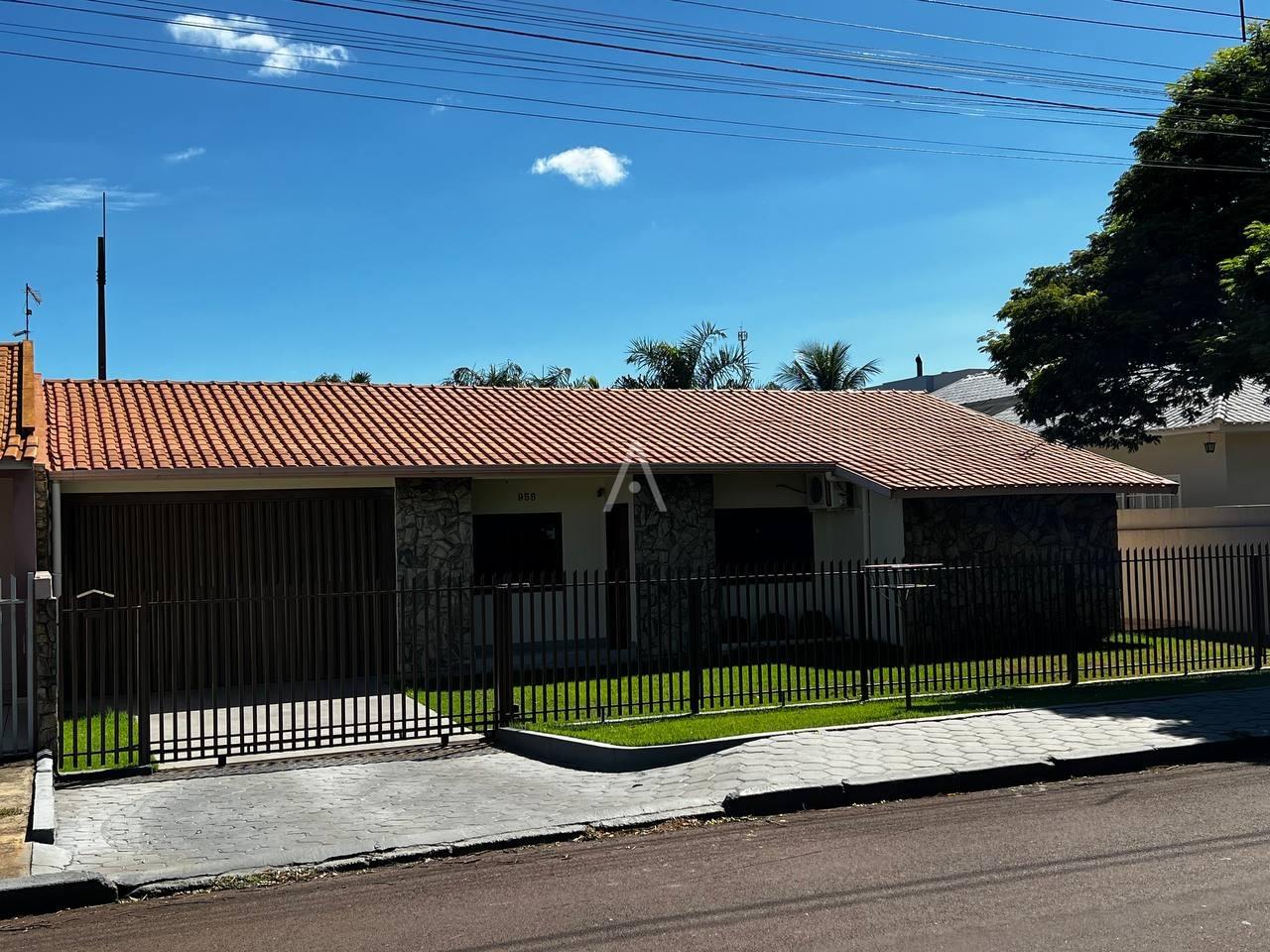 Casa Residencial para à venda no Bairro VILA INDUSTRIAL em TOLEDO: 