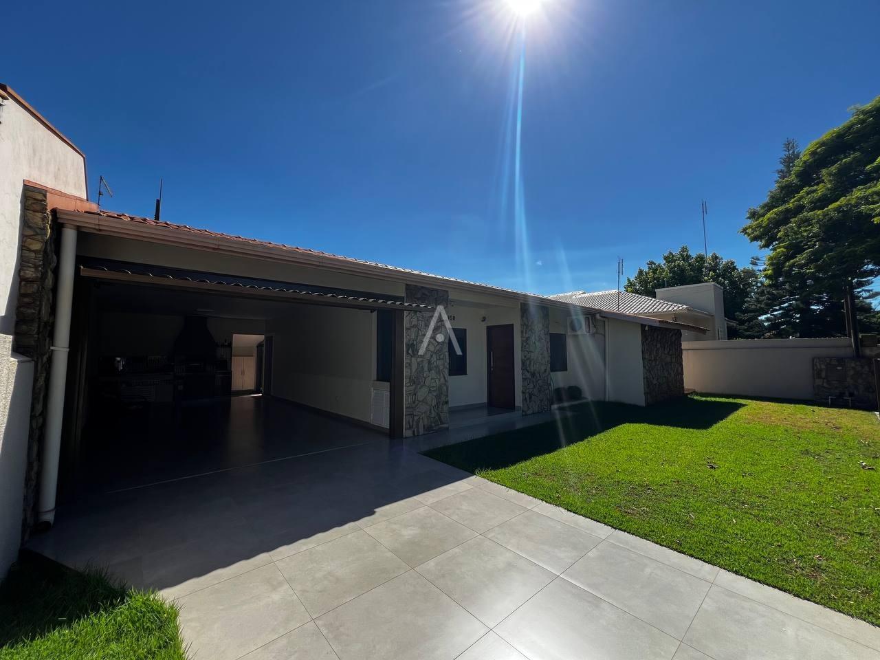 Casa Residencial para à venda no Bairro VILA INDUSTRIAL em TOLEDO: 