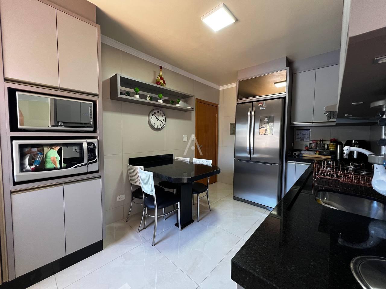 Casa Residencial para à venda no Bairro VILA INDUSTRIAL em TOLEDO: 