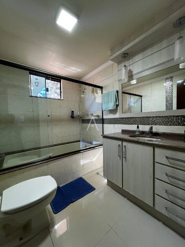 Casa Residencial para à venda no Bairro VILA INDUSTRIAL em TOLEDO: 