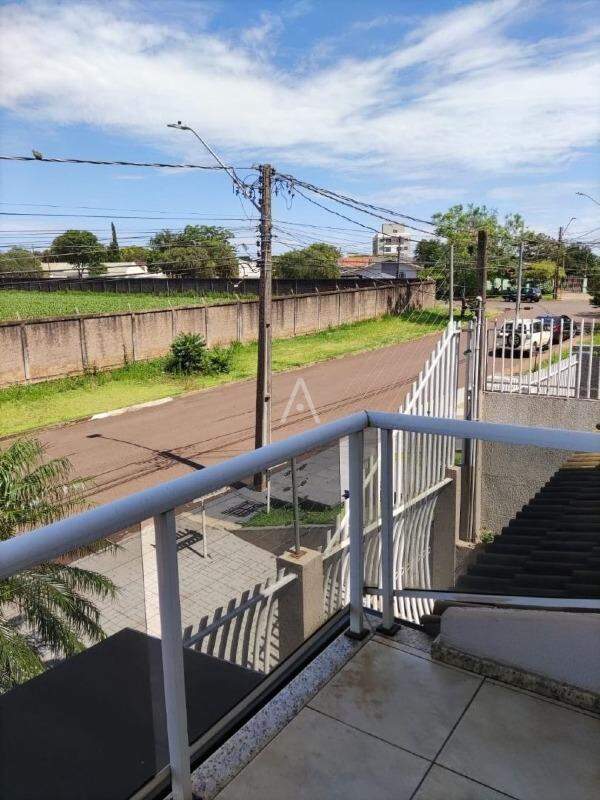 Sobrado para à venda no Bairro Pioneiros Catarinenses em CASCAVEL: 